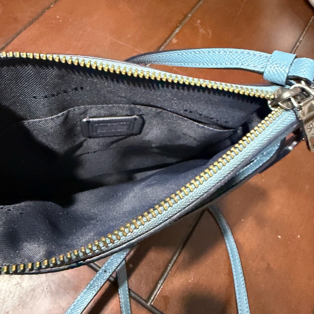 Coach Blue Rare gunmetal crossbody with Heart Appliqué - Picture 13 of 13